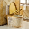 Bàn cầu họa tiết vàng Gold R8807