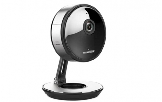 CAMERA IP 3.0MP HIKVISION DS-2CV2U32FD-IW