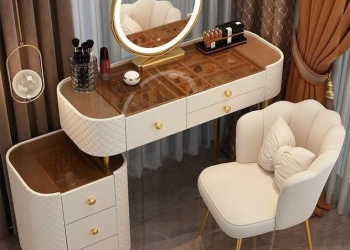 Các mẫu bàn trang điểm gỗ công nghiệp đẹp